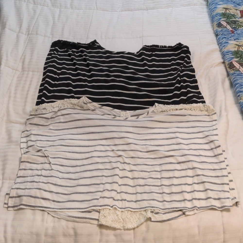 𝅺lot of 2 striped poof shirts with fun lace detail